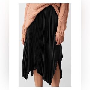 WHISTLES Elliptical Hem Pleated Skirt